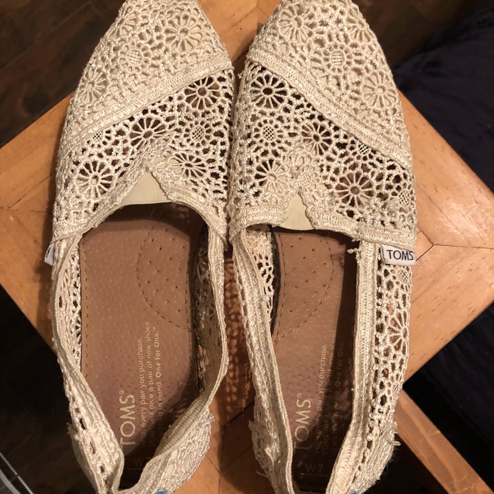 Off white Toms